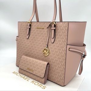 Michael Kors Gilly Lg Tote & Trifold Wallet Ballet